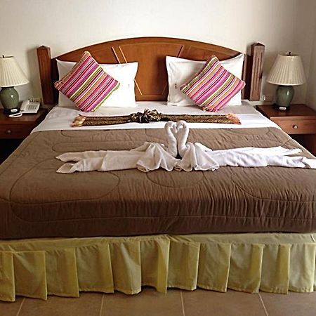 Mt Hotel Patong Phuket Exteriör bild