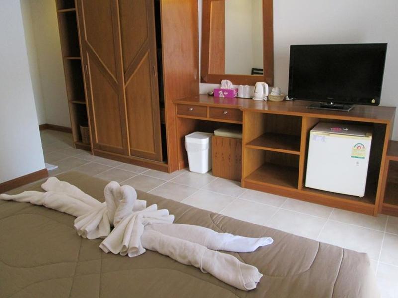 Mt Hotel Patong Phuket Exteriör bild